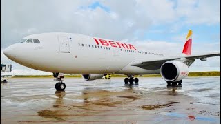 IBERIA A330200 FLIGHT EXPERIENCE  MADRID  TOKYO [upl. by Reinar]