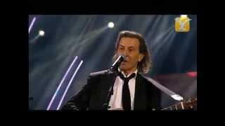 Albert Hammond Échame a Mi la Culpa Festival de Viña 2013 [upl. by Tdnerb]